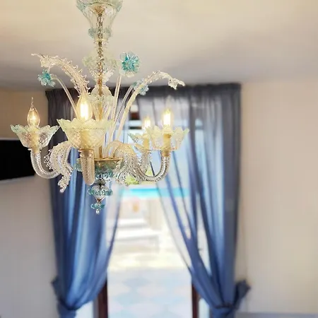 Amalu Piscina E Giardino Capri