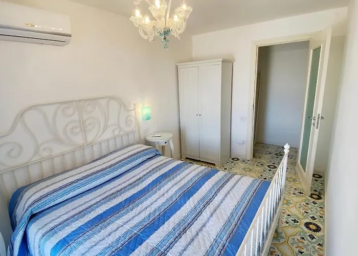 Amalu Piscina E Giardino Villa *