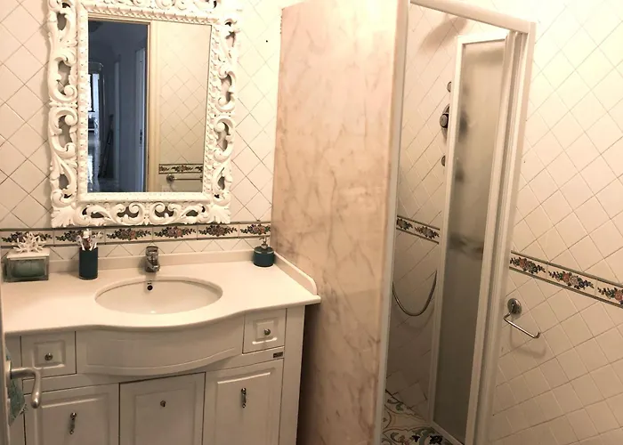 Amalu Piscina E Giardino Capri