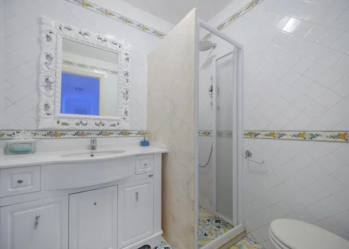 Amalu Piscina E Giardino 别墅