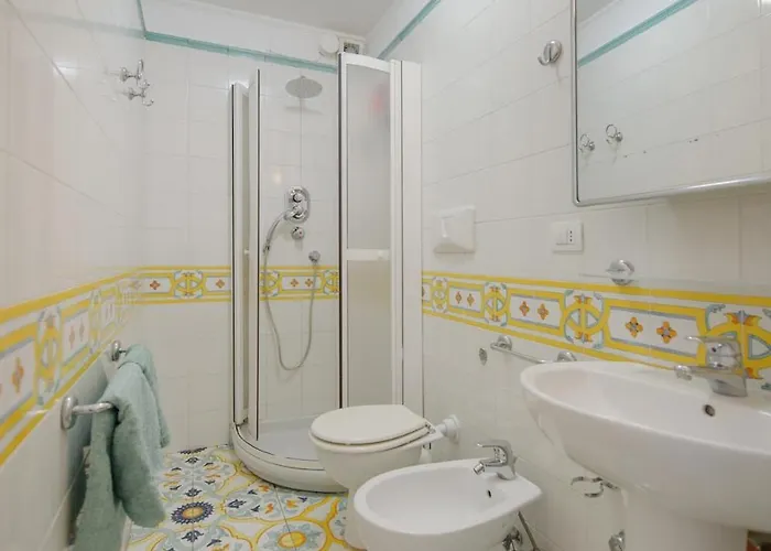 Amalu Piscina E Giardino 别墅