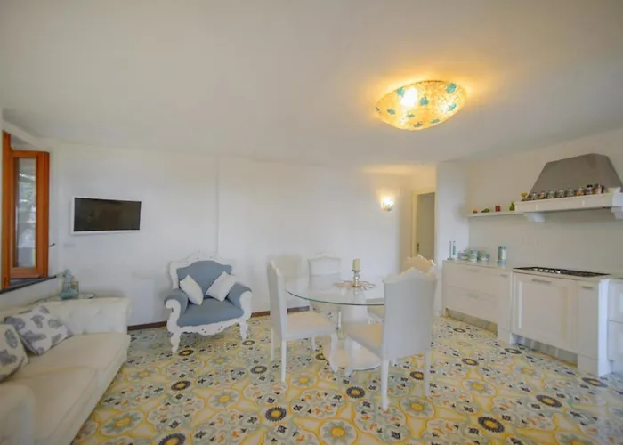 Willa Amalu Piscina E Giardino Capri