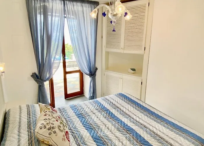 别墅 Amalu Piscina E Giardino