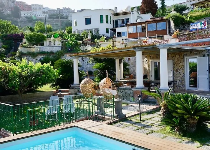 Amalu Piscina E Giardino Villa *