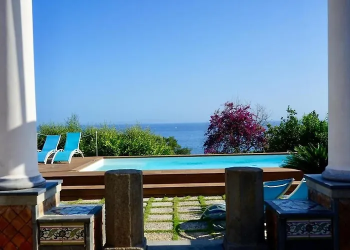 Willa Amalu Piscina E Giardino *