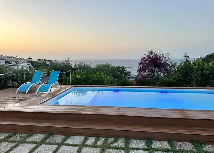 Amalu Piscina E Giardino *